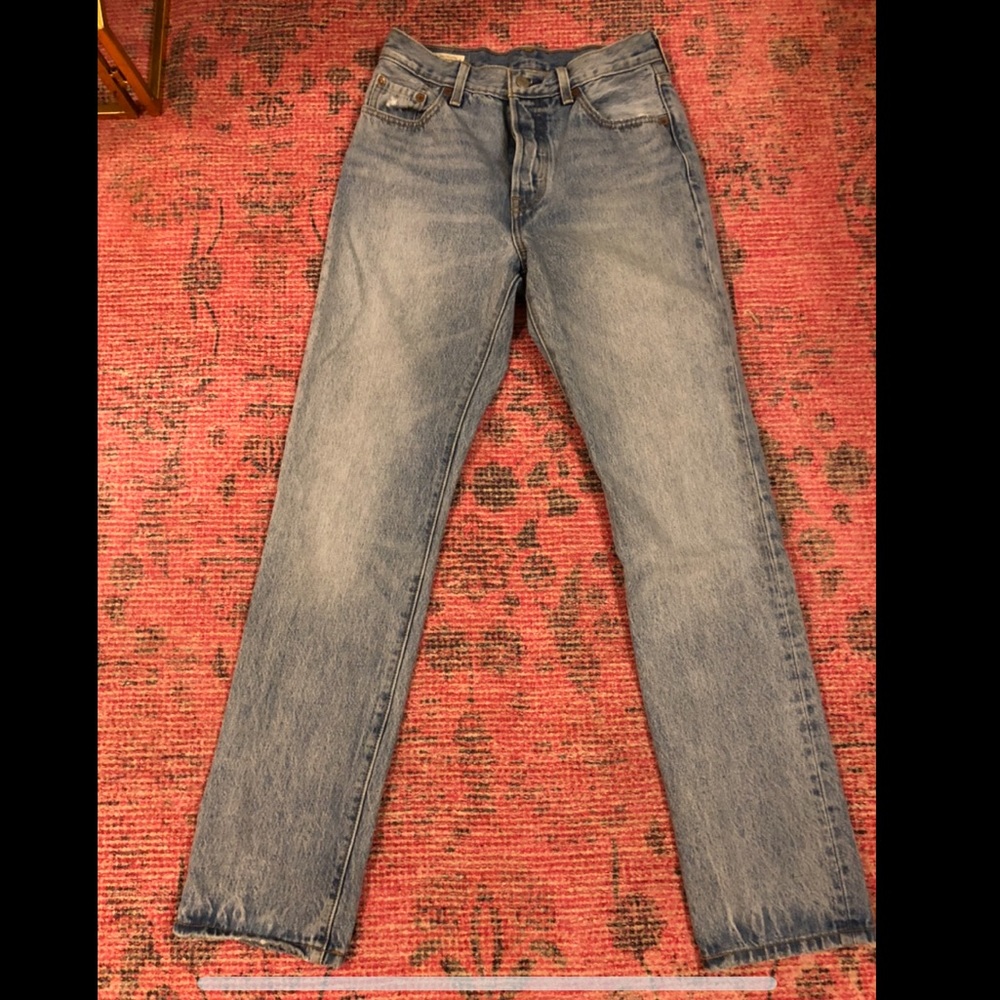 Levi’s size 25